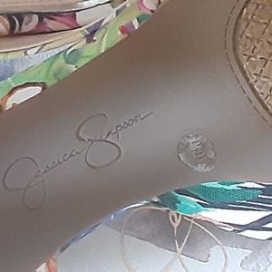 Jessica Simpson heels size 8